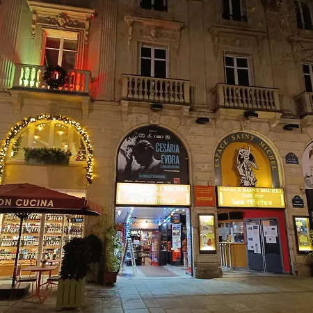 Apartamento Haussmannien Saint Michel Notre Dame París