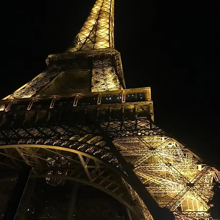 Haussmannien Saint Michel Notre Dame Apartment